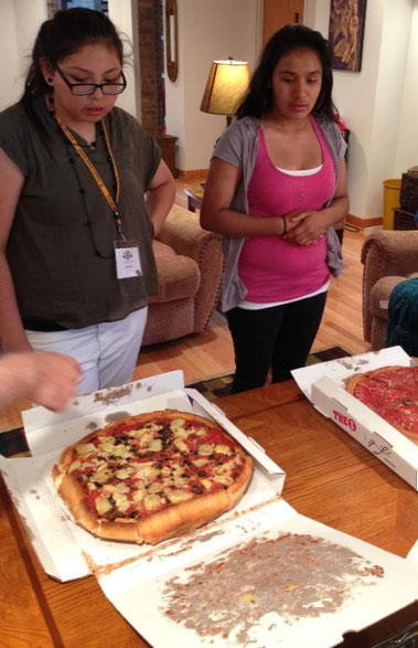 The Lakota students took in the sights and had Chicago-style deep-dish pizza. 